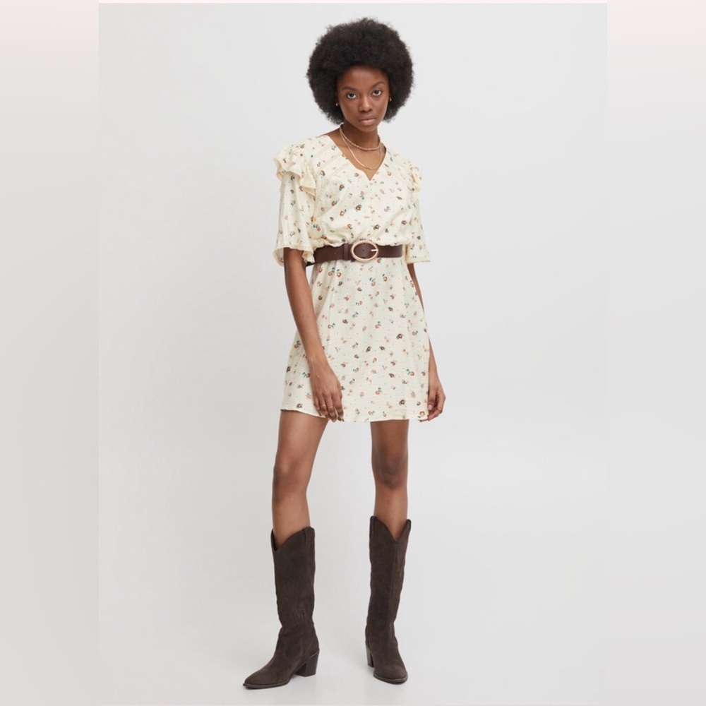 Atelier Reve | Donna | Cream | Floral | Dress |Ruffle Sleeves |Feminine |Size 38